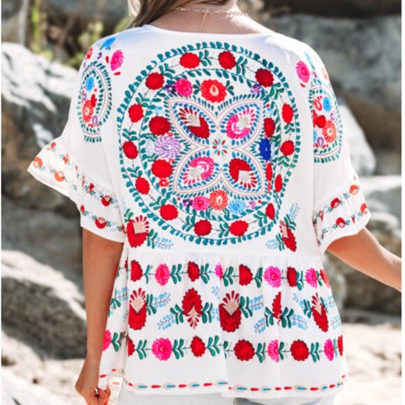 Selene Boho Floral Ruffle Trim Blouse NWOT - Picture 2 of 9